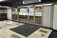 Раздвижные противопожарные двери в ТЦ Космос